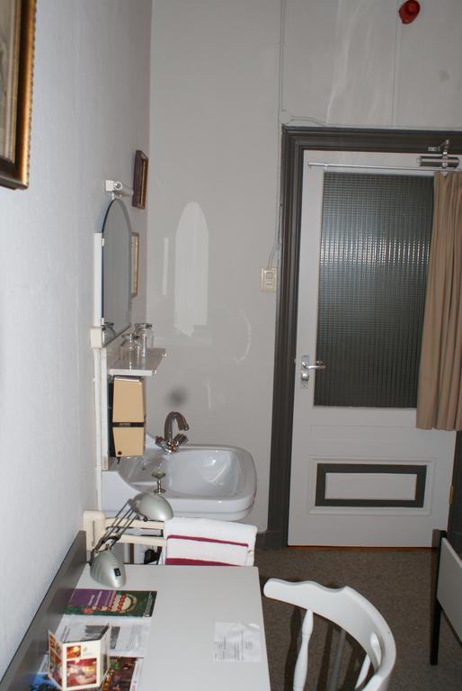 Hotel Domstad Утрехт Екстер'єр фото